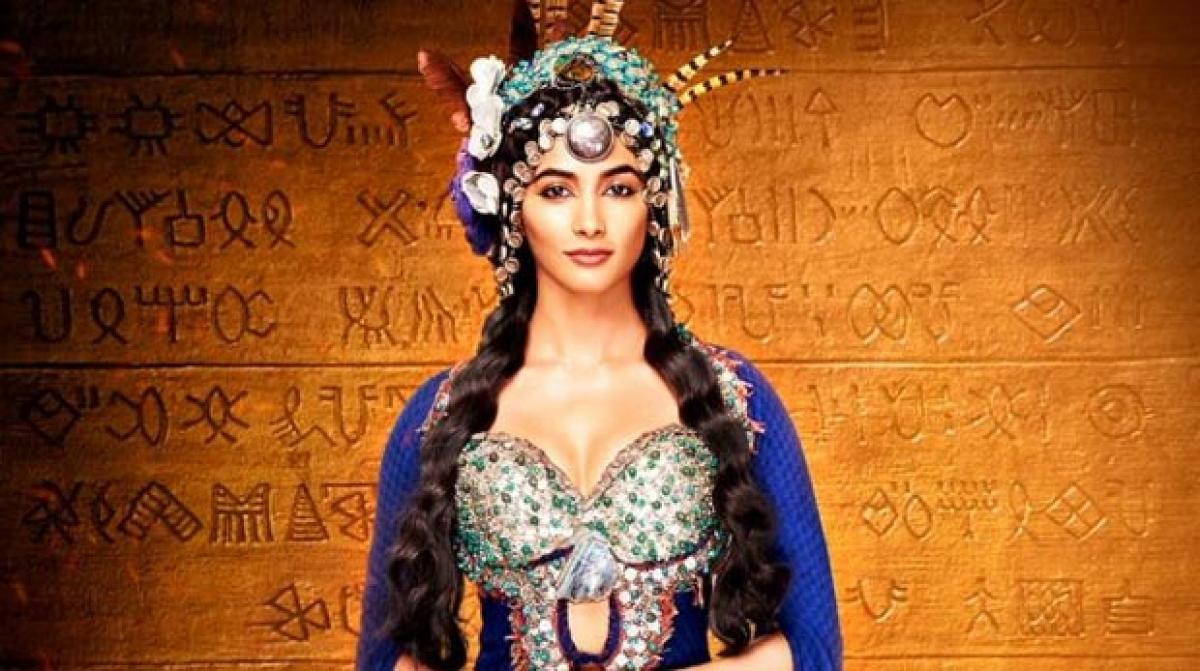 Why Ashutosh Gowrikar chose Pooja Hedge to play Chaani in Hrithiks Mohenjo Daro